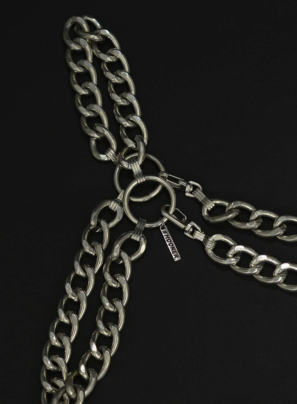 LEVI OVERSIZED CHAIN SLING HARNESS
